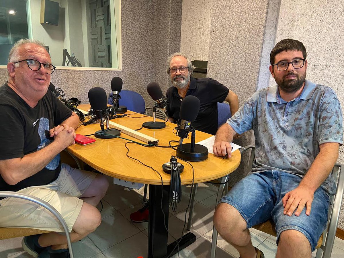Revista Castells (@revistacastells) on Twitter photo El programa ‘Des de la plaça del Blat’, de <a href="/rcvalls/">Ràdio Ciutat de Valls</a>, tracta les diades de Les Santes, la Riera i els Habitatges, amb Joan Borràs i Pedro Osorio com a convidats.
▶️ El podeu escoltar aquí:
👉 revistacastells.cat/2025/07/des-de…
#castellers #castells El programa ‘Des de la plaça del Blat’, de <a href="/rcvalls/">Ràdio Ciutat de Valls</a>, tracta les diades de Les Santes, la Riera i els Habitatges, amb Joan Borràs i Pedro Osorio com a convidats.
▶️ El podeu escoltar aquí:
👉 revistacastells.cat/2025/07/des-de…
#castellers #castells
