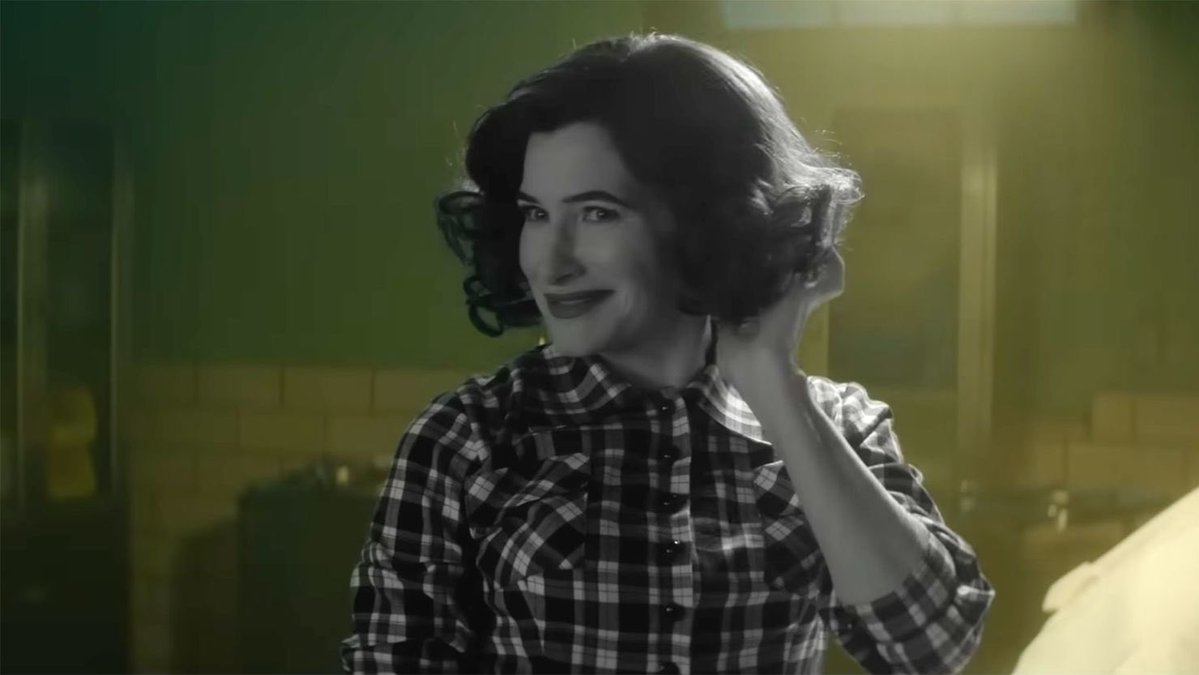 Kathryn Hahn as Agatha Harkness in Agatha All Along 😍 #KathrynHahn #AgathaHarkness #AgathaAllAlong #beautiful