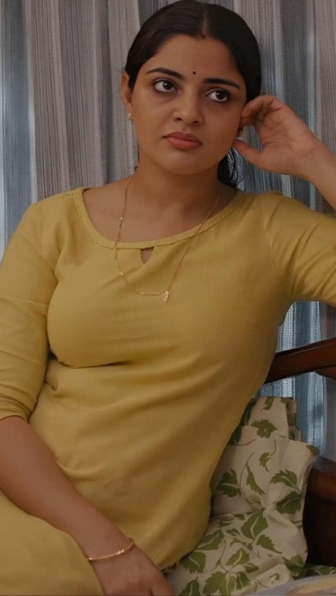 Deva1787273's tweet photo. Wife @sup_riya6934: dai un 2 inch potta kunja vechu full night ena seiviya?Enga un kunji oru 5 mins la  naatukuma nu kaatu paapom

Me-Aiyo sorry mam  edho oru aasai la soliten pls leave me

Me-Ipo un kunji  naatukala enfriends kuptu full night un kunja midhika  solluven da potta https://t.co/IARnQaywpC
