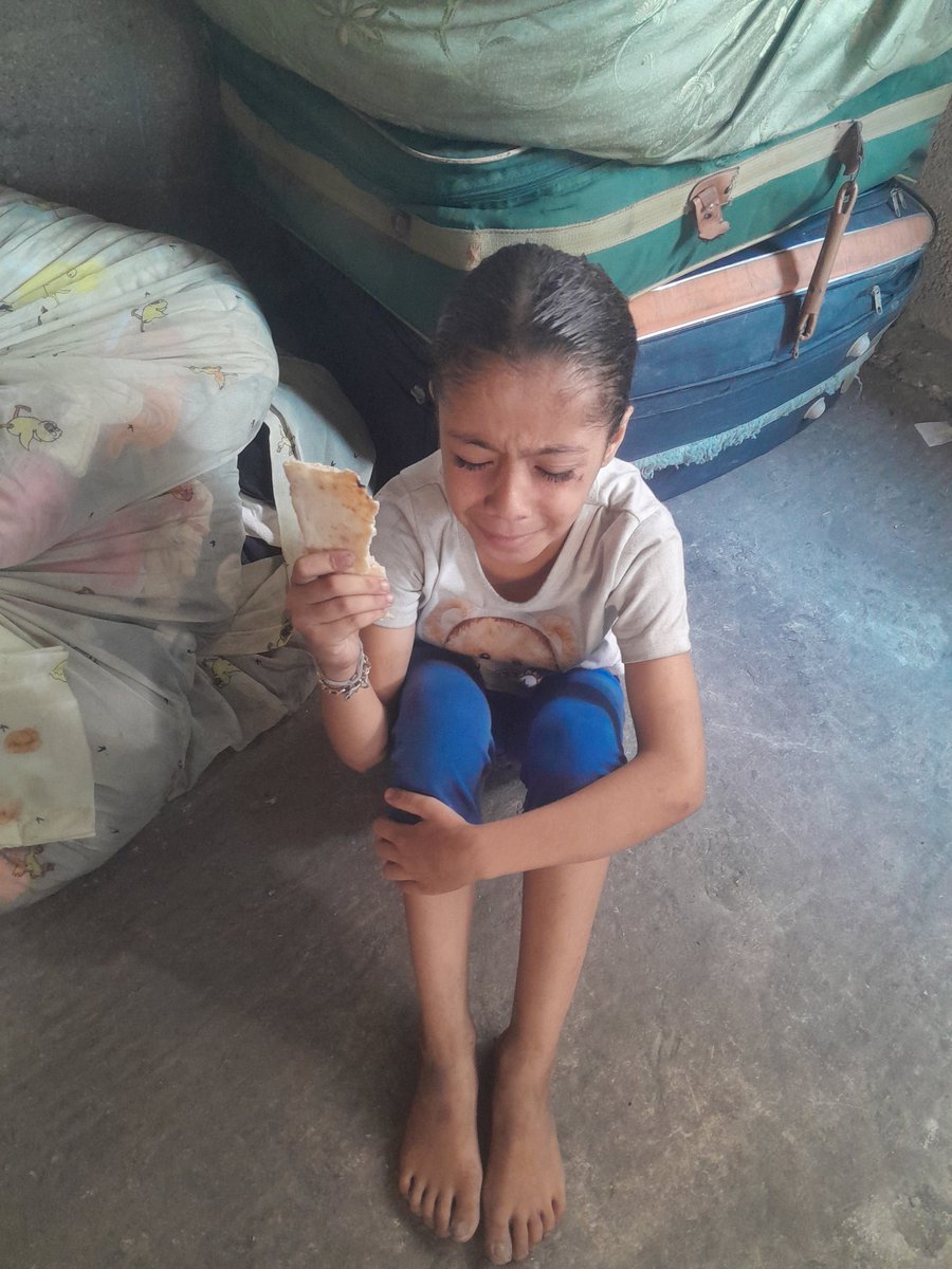 WfaMtr64836's tweet image. Je m'appelle Wafaa et j'ai besoin de vos dons pour mes enfants. Nous ne pouvons pas partager le pain pour eux et je souffre pour eux. Aidez-moi, s'il vous plaît. chuffed.org/project/126993…