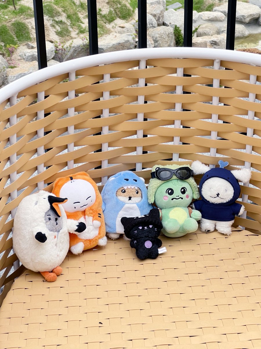 OfficialMONSTAX's tweet image. 💡
#몬스타엑스 &amp;lt;몬 먹어도 고&amp;gt;
MONMUNGCHI X’s SPOILER

몬뭉치엑스와 몬먹고 EP.53 미리보기!
내일 8:30PM (KST)
몬스타엑스 유튜브에서 만나요!

#MONSTAX #MONSTA_X
#몬먹어도고 #MONMUSTGOON
#몬먹고 #MONMUKGO