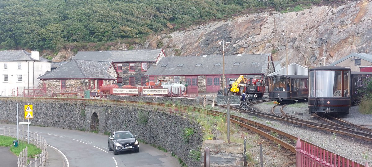 rhino_on_rails's tweet image. Boston Lodge Works