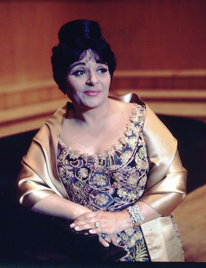 Almanacat Musical (@almanacat) on Twitter photo 24 de juliol de 1992: la soprano barcelonina Victoria de los Ángeles tornava a cantar al <a href="/Liceu_cat/">Gran Teatre del Liceu</a> després de 27 anys d'absència.
<a href="/fundvda/">VictoriadelosÁngeles</a>
hemeroteca-paginas.lavanguardia.com/LVE08/HEM/1992… 24 de juliol de 1992: la soprano barcelonina Victoria de los Ángeles tornava a cantar al <a href="/Liceu_cat/">Gran Teatre del Liceu</a> després de 27 anys d'absència.
<a href="/fundvda/">VictoriadelosÁngeles</a>
hemeroteca-paginas.lavanguardia.com/LVE08/HEM/1992…