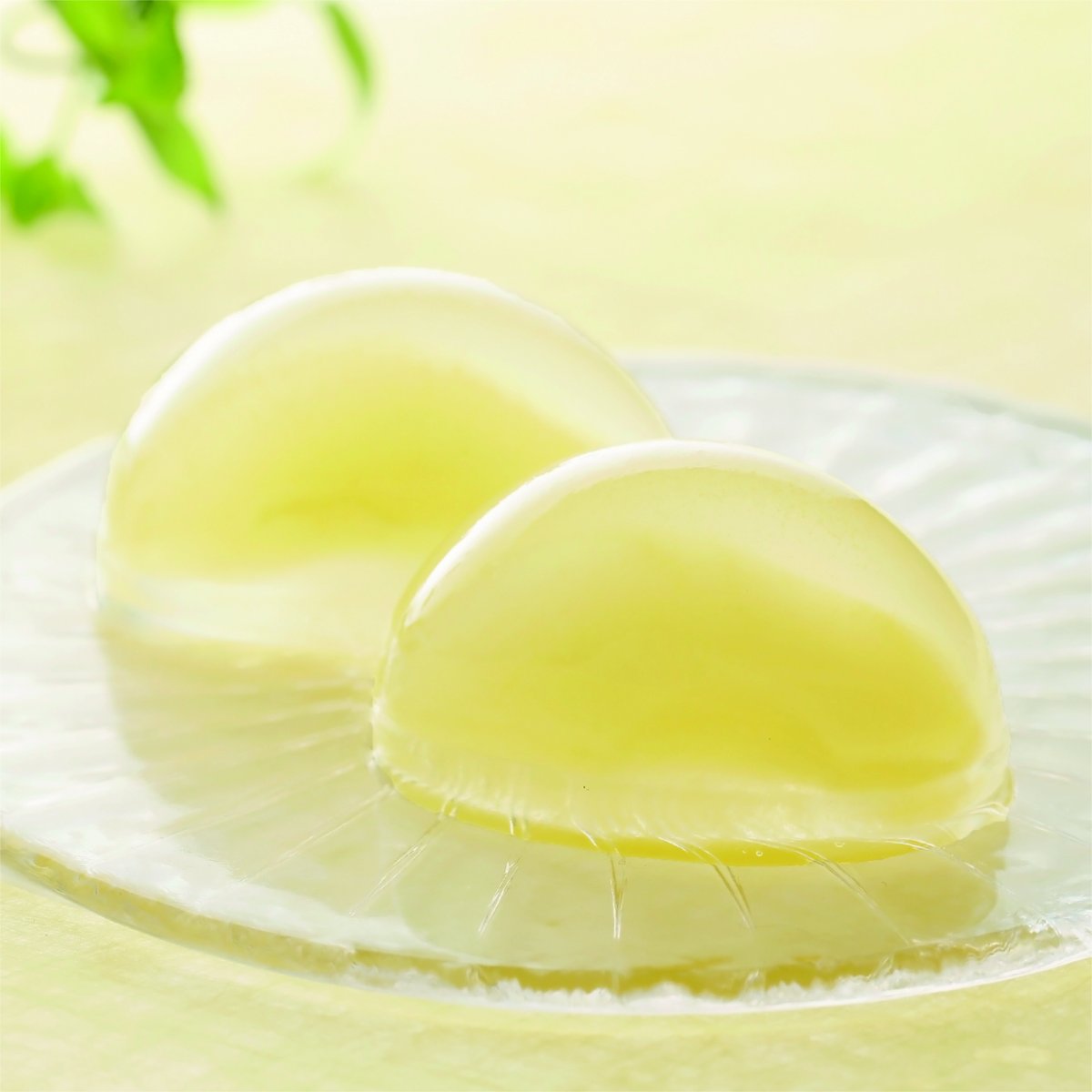 #季節限定
🍐本日は #ら・ふらんす をご紹介🍐
果物の女王「ラ・フランス」。追熟で生まれる上品な香りと食べ頃のみずみずしさをそのままに透明なゼリーでやさしく包みました。
オンラインショップでもお買い求め頂けます→shop.sanzen.co.jp/shop/c/c5008/