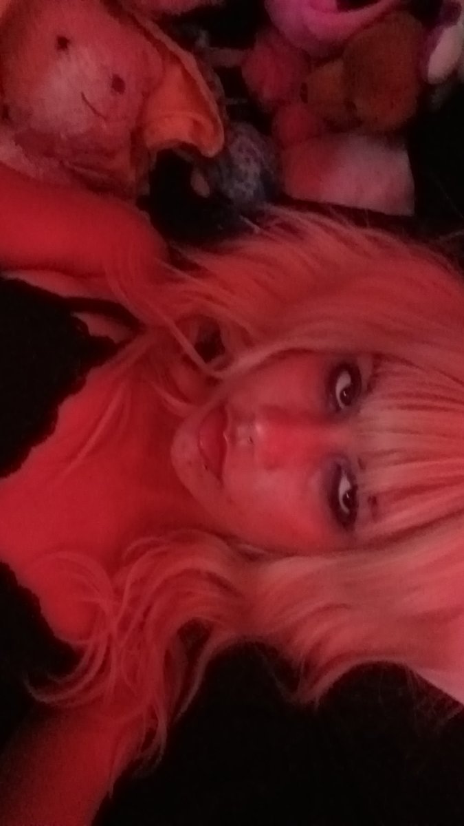 hi :3
