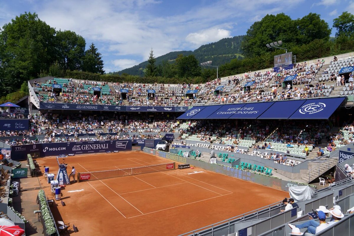 tipsterra's tweet image. 🎾 Free Tennis Tip! 🎾
🇫🇷 Arthur Rinderknech vs. 🇩🇪 Yannick Hanfmann
☑️ Pick: Over 22.5 Games 📊 -135 / 1.74
📝 This ATP Kitzbühel Quarterfinal on red clay leans toward a longer battle based on serve stats, game averages, and matchup history:
🧱 Game Totals & Set Length:…