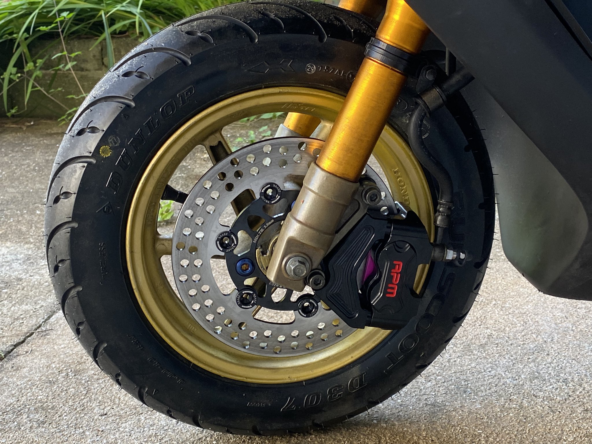 アスタ４点 カワサキ Ninja ZX-25R/SE Ninja ZX-4R/SE Ninja ZX-4RR Z650RS