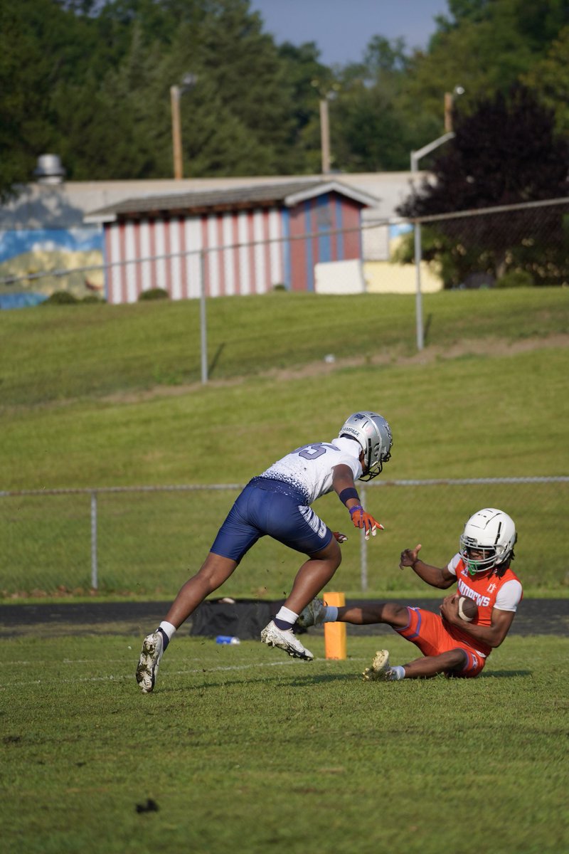 godchose23's tweet image. 7on7 season was fun, I’m very grateful for all the opportunities and super excited to do great this football season.💪🏾