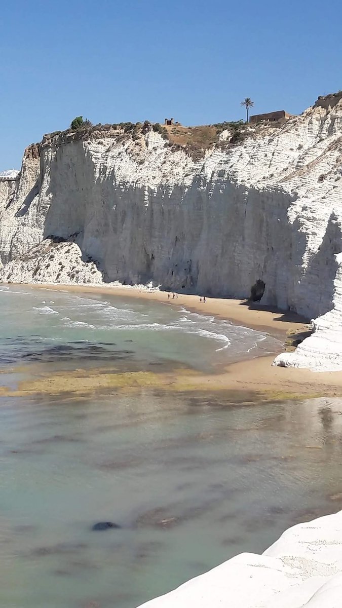 #LuoghiDEstate
#VentagliDiParole 
Scala dei turchi 
Scatto mio 
Realmonte