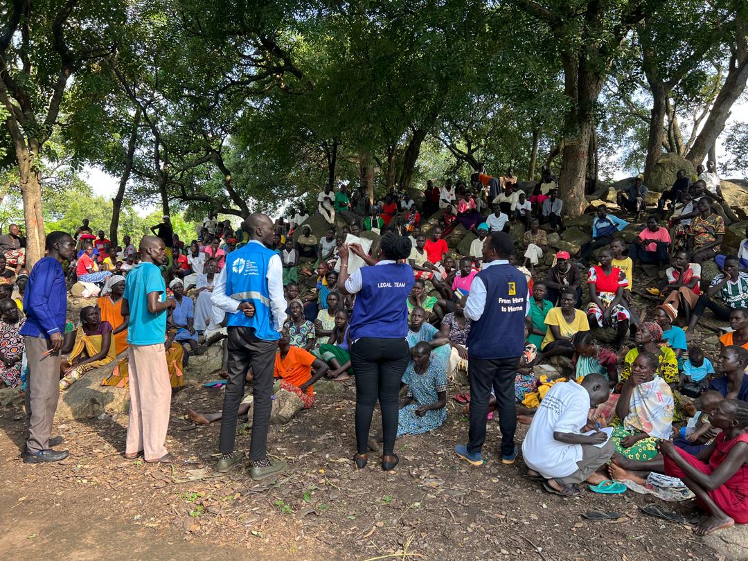 Uganetlaw's tweet image. ⚖️ Justice Begins with Awareness ⚖️
This week, UGANET brought justice closer to the people through two impactful legal outreach sessions:
📍 In Zone 5B, we held a Legal Aid Clinic offering free legal services, from lodging new complaints to following up on cases lost in the…