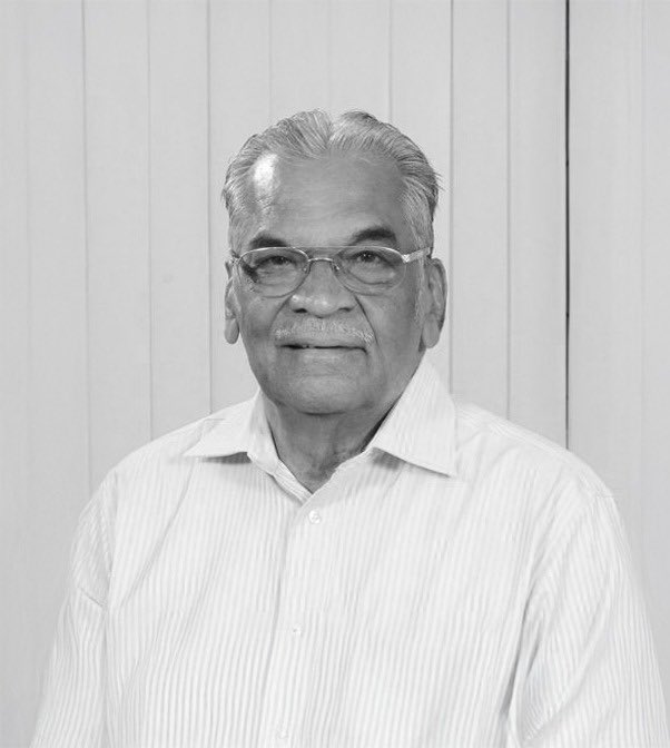 NainarBJP's tweet image. மதுரை அரவிந்த் கண் மருத்துவமனை குழுமத்தின் தலைவர் பத்மஸ்ரீ டாக்டர் திரு. நம்பெருமாள் சாமி அவர்கள் இயற்கை எய்திய தகவல் கேட்டு அதிர்ச்சி அடைந்தேன்.
இந்தியாவிலேயே முதல்முறையாக, மதுரை ராஜாஜி அரசு மருத்துவமனையில், பார்வை திறன் குறைபாடு கொண்டவர்களுக்கான தனி சிகிச்சை மையத்தை…