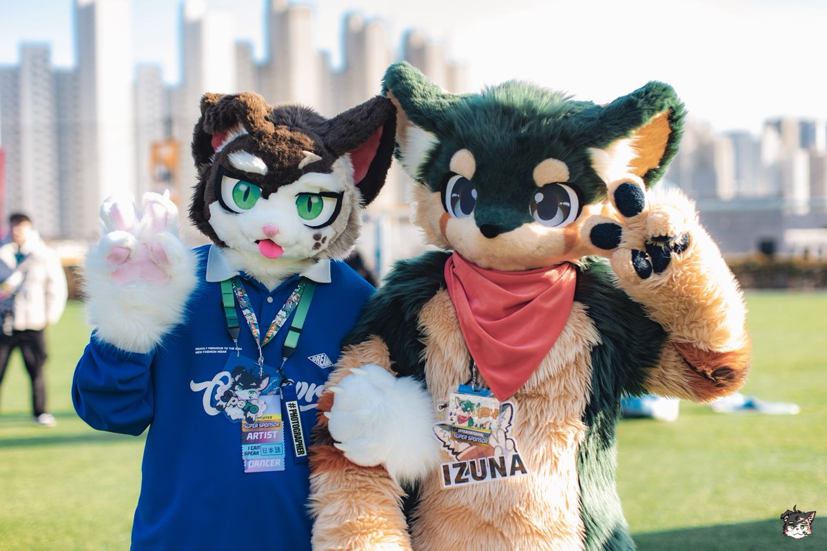 Spero_RP's tweet image. 13년 최애랑 사진찍어서 그냥 기분이 좋은 사람

💚: @izuna_gt 
#FursuitEveryday