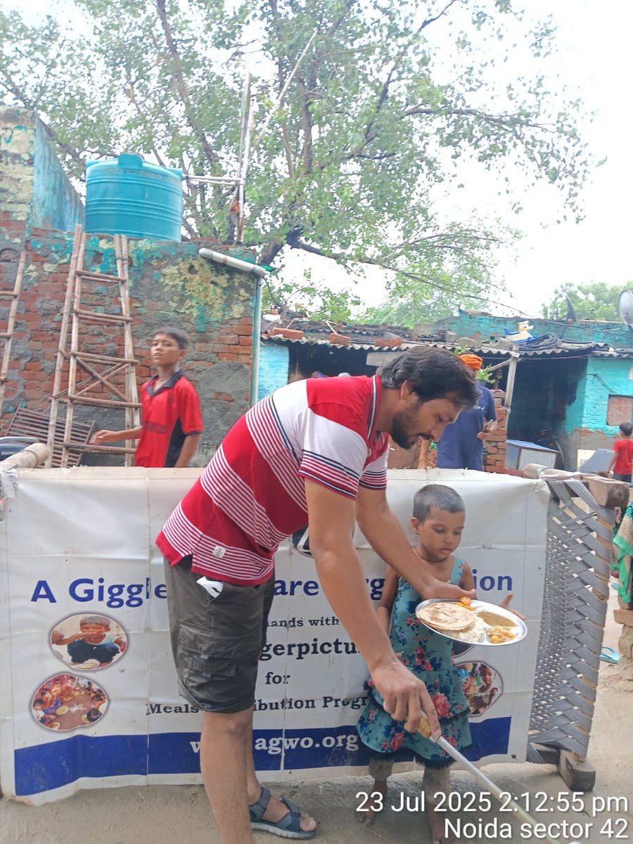 agwo_org's tweet image. Every child deserves the right to a full stomach and a hopeful heart. Through AGWO’s Daily Feeding Program, we’re reaching the most vulnerable corners of our communities—providing hot, nutritious meals to children who need them the most.

#EndHunger #AGWO #DailyFeedingProgram
