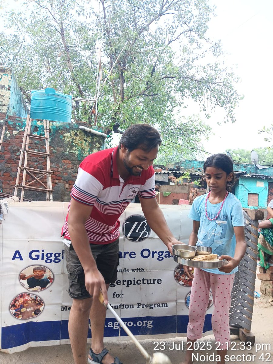 agwo_org's tweet image. Every child deserves the right to a full stomach and a hopeful heart. Through AGWO’s Daily Feeding Program, we’re reaching the most vulnerable corners of our communities—providing hot, nutritious meals to children who need them the most.

#EndHunger #AGWO #DailyFeedingProgram