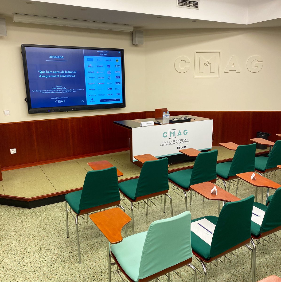 Aquest matí durem a terme la jornada “Què hem après de la Dana? Assegurament d’indústries” 

1️⃣3️⃣7️⃣ professionals de la mediació d’assegurances s’hi han inscrit.

Tot a punt! 🙌 

#FormacióContínua