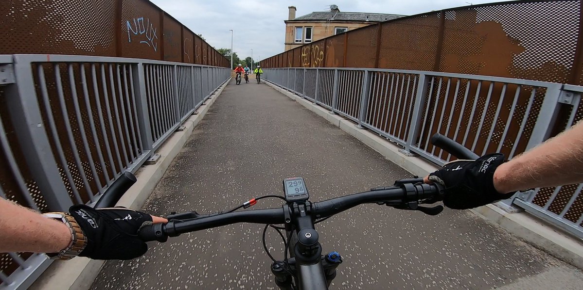 M_Hartl's tweet image. Grey morning in #WardieBay; today: #CyclingToWork; #MSc supervision; #meetings; admin #lifeofanacademic #Edinburgh markhartl.hw.ac.uk