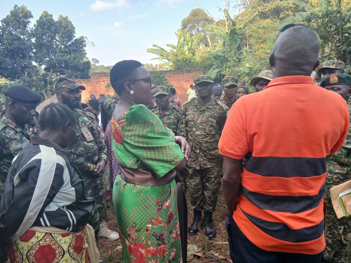 AdongSarah5's tweet image. I aspire to be the leader for everyone in Zombo, regardless of their status, profession, Political differences and race.
Zombo right now needs UNITY, STABILITY and EFFECTIVE REPRESENTATION which I stand for.
Good morning from Mama Zombo-Yoleng.