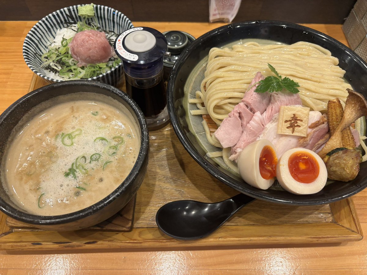 onsoku0503's tweet image. 名古屋で食べたつけ麺

限定の冷やしとめちゃくちゃ悩んだけど美味かった
次は限定食べたいなぁの顔

#おんそく麺