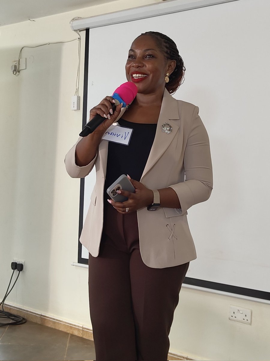 The Director General of <a href="/africancwj/">African Centre for Women in Journalism (ACWJ)</a>  welcomed all the attendees both in house and those online. Let all of us together amplify women journalists voices.  <a href="/VivianSerwanjja/">Vivian  Serwanjja</a> #ACWJAnnualMediaConvention
#AMC2025
#SRHRJustice