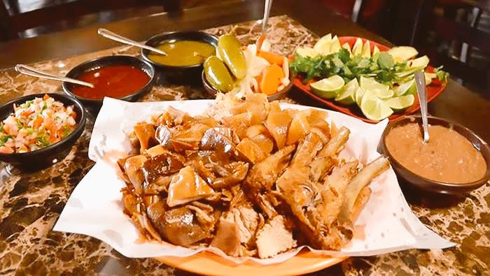 ESTE VERANO 2025 DESCUBRE LAS LOCALIDADES CERCANAS A MORELIA: PEQUEÑOS PUEBLOS LLENOS DE MAGIA, TRADICIÓN Y NATURALEZA 

A tan solo unos kilómetros del Centro Histórico de #Morelia se encuentran sus tenencias y encantadores pueblos que conservan la esencia de Michoacán en cada