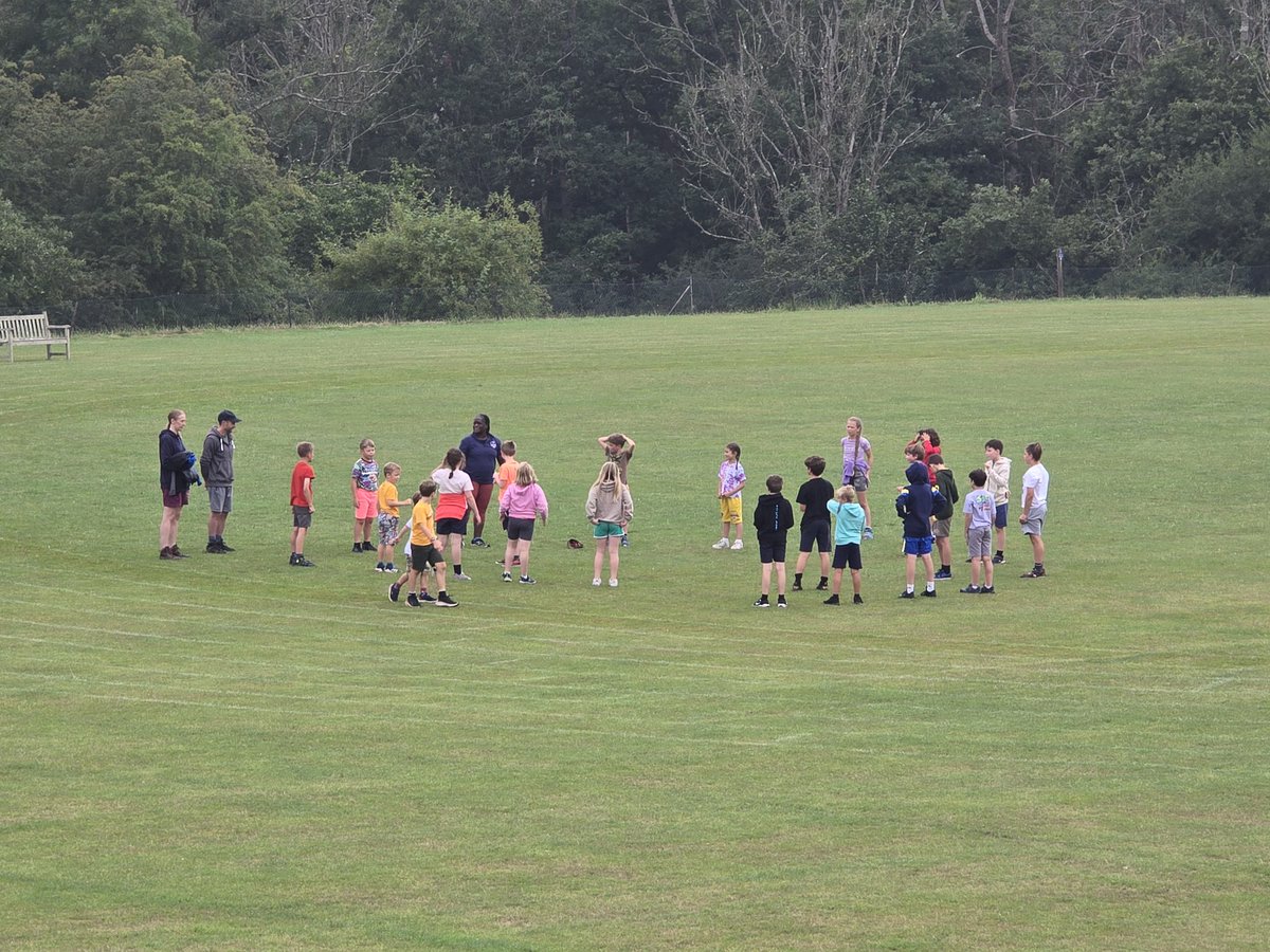 3rdBanstead's tweet image. The Cubs are up early this morning. A little morning exercise followed by breakfast to fuel for the day.