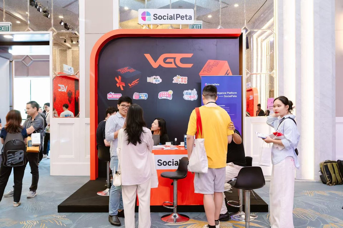 SocialPeta's tweet image. 🌟 A big thank you to Gamegeek Asia for bringing the amazing Vietnam Game Connect to Hanoi! We’re truly honored to have been part of such an inspiring and well-organized gathering.🙌🎮

#VGV2025 #GameGeek #GamingIndustry #Networking #VietnamGames #GoGlobal #SocialPeta