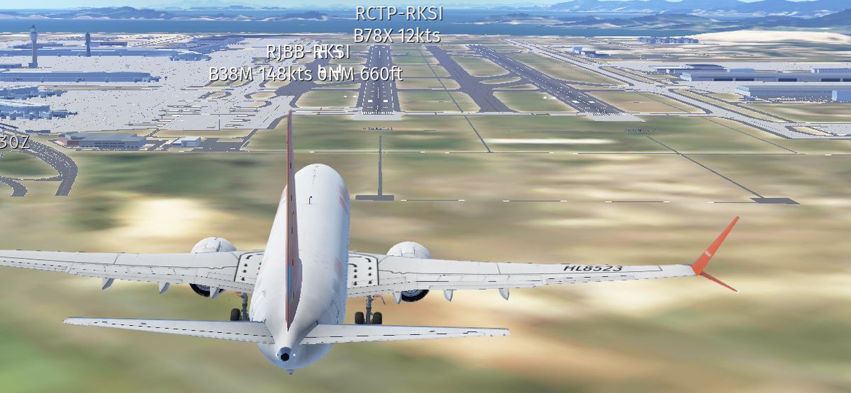 UmavgeekRJOS1's tweet image. 1000ft切っとるのに滑走路横断すんな馬鹿野郎
 #Infiniteflight