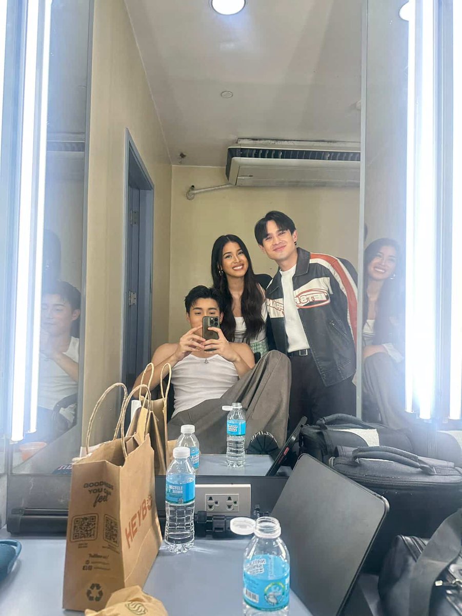 tumabi kayo lahat! salamat sa buhay mo kuya brent

TWOGETHER WITH RALPHVEE
TWOGETHER WITH RALPHVEE