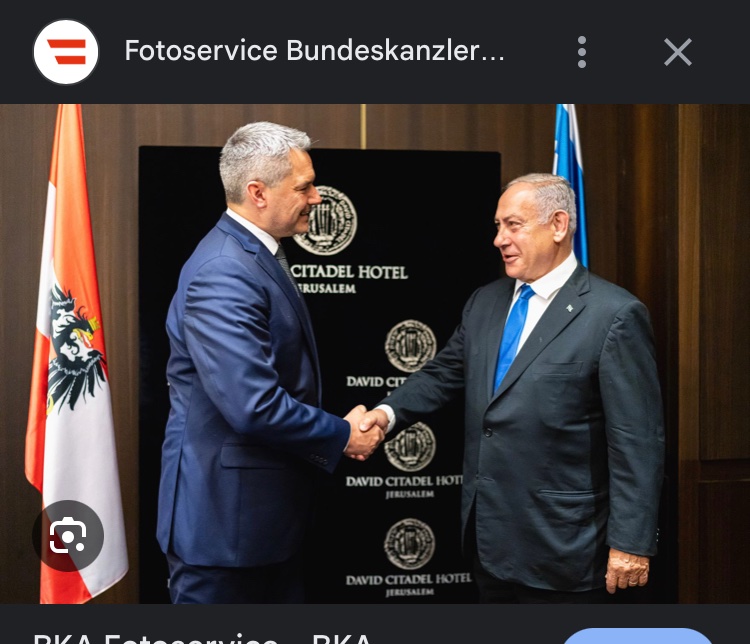 KarimAkramovic's tweet image. Eines Tages, wenn d Geschichte d 🇮🇱 #Genocide an d Palästinensern erzählt wird, wird man auch erzählen müssen:

- #Nehammer hat als 🇦🇹 BK u.a. d Grundstein zur Vernichtung #Gaza u. #GazaGenocide politisch mitgetragen.
- Die Politik 1es vom #ICC gesuchten Kriegsverbrechers