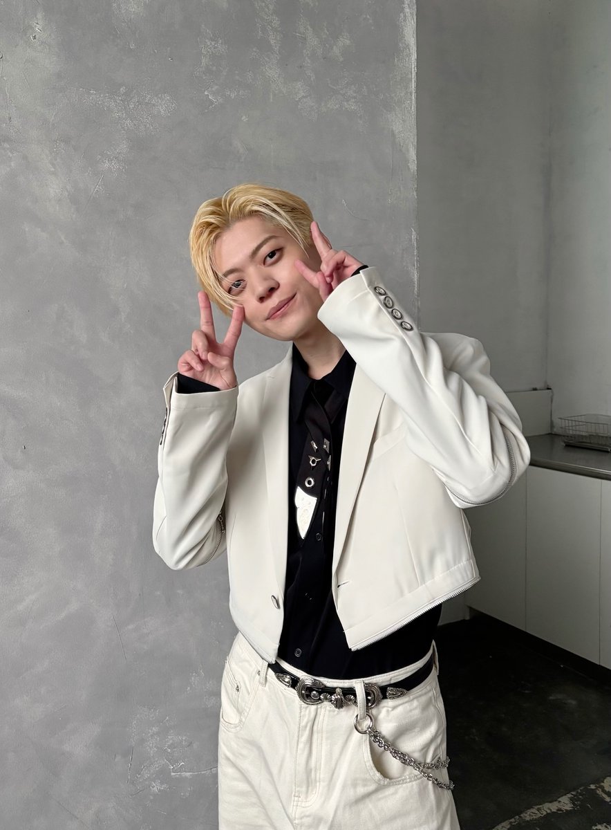 MADKID_official's tweet image. ▶︎MADKID INTERVIEW SERIES▶︎
「普段のインタビューでは聴けない事」をテーマとして毎回1名のメンバーを主人公に、メンバー自身がインタビュアーとして個々を深堀りしていくMADKIDのインタビューシリーズ。…