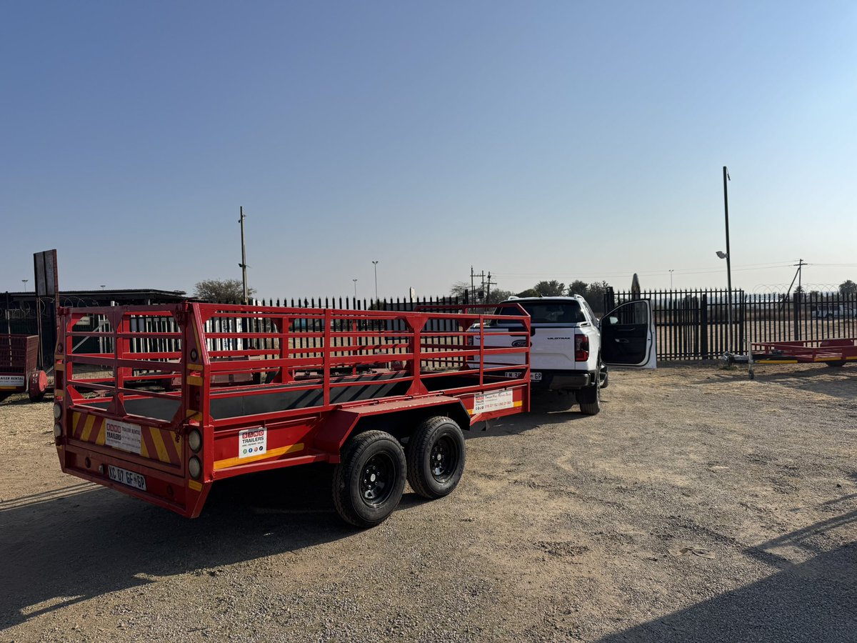 DENIAMOTORS's tweet image. I’m telling you, life gets way easier when you have a bakkie.