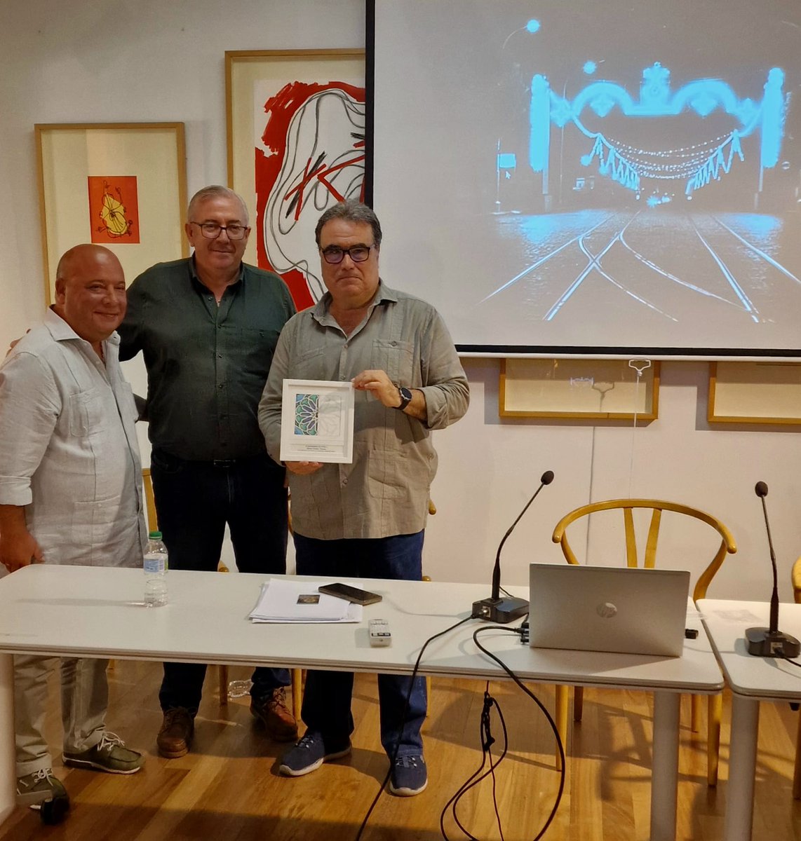 apastort's tweet image. Velá de Santa Ana 2025 @Ayto_Sevilla @DtoTriana @jlsanzalcalde @Man_ales Actos culturales. Charla "Jesús Martín Cartaya: Triana y la Velá" (fot. A. Errazquin) @EstebanRomeraTv @carloscrivell @RocioDLOliva @Navarroantolin @JFelixMachuca @CorrealPaco @j_a_zamora_foto @juanpress