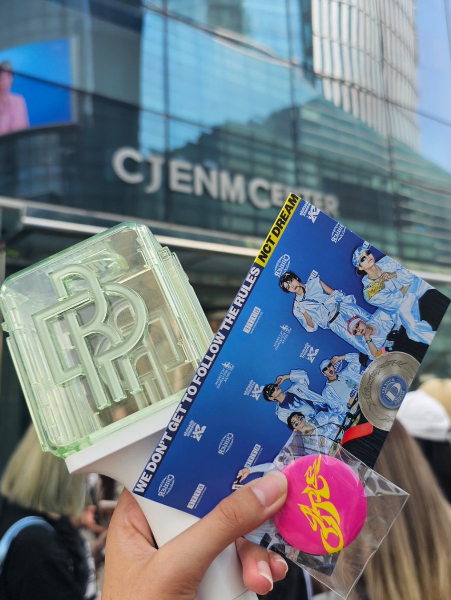 inholdwon's tweet image. 마크 해찬 올라가자마자 82 pressin~~