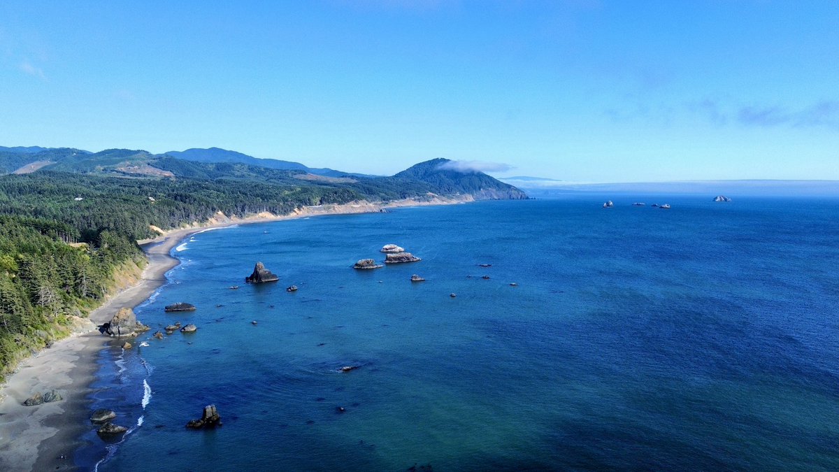 The_Weatherman2's tweet image. Neat sights on the southern Oregon coast on Wednesday! #orwx #OregonCoast