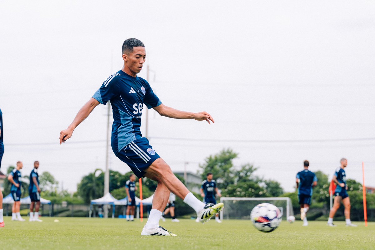 lioncitysailors's tweet image. 24/7 on the ball ⚽️
#allhandsondeck #lioncitysailors