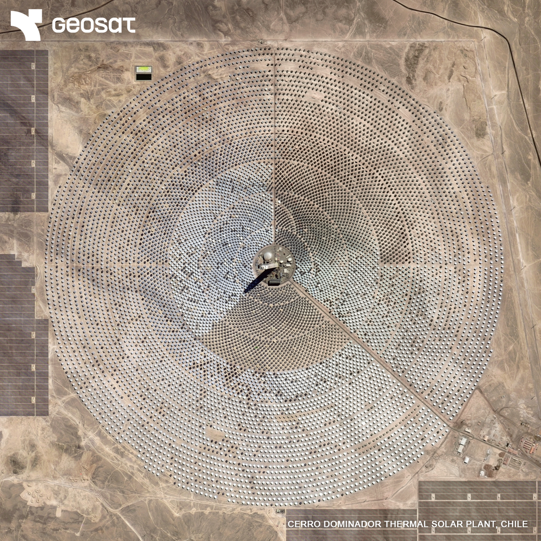 geosat_sat's tweet image. Cerro Dominador, next-gen solar power seen from space.
Discover how Latin America's first thermal solar plant stores energy and how optical satellites monitor it remotely, supporting smarter decisions for risk, investment and operations.
📖 Read more ow.ly/vwEL50WtPaE