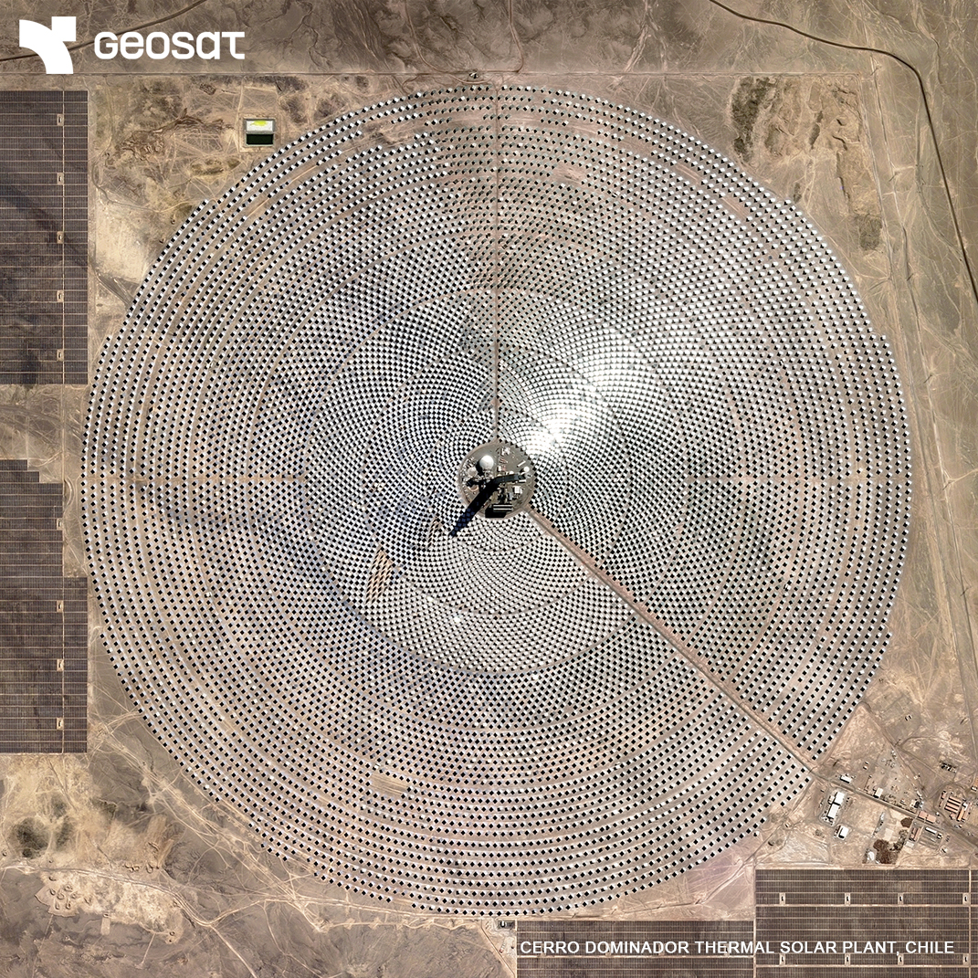 geosat_sat's tweet image. Cerro Dominador, next-gen solar power seen from space.
Discover how Latin America's first thermal solar plant stores energy and how optical satellites monitor it remotely, supporting smarter decisions for risk, investment and operations.
📖 Read more ow.ly/vwEL50WtPaE