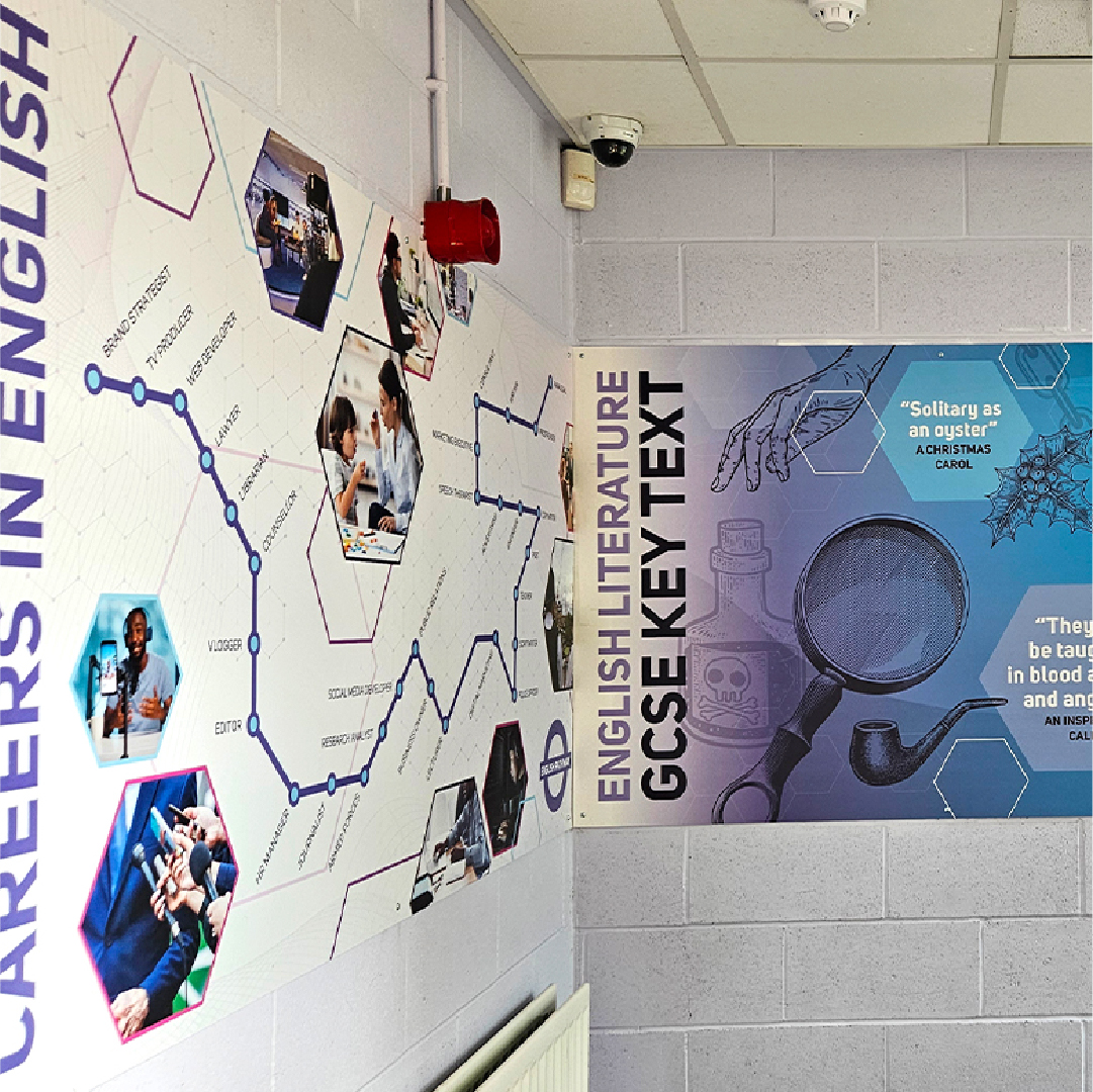 Print_ForSkwls's tweet image. We're sure you'll agree that the displays, designed by our team and installed at Winterhill School, look great. Creating an inspiring environment for students. Learn more ow.ly/QyIb50MVp6p #PrintForSchools #Education #WallDisplay #DigitalPrint #SubjectBoards #SchoolPrinters