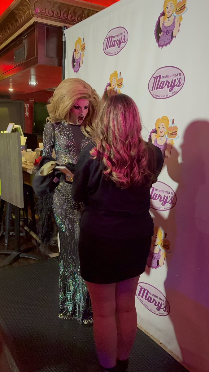dayakollins's tweet image. MY DIVA &lt;3 lydia i love you so much i hope you enjoyed my gifts i can’t wait to see you tomorrow &lt;3