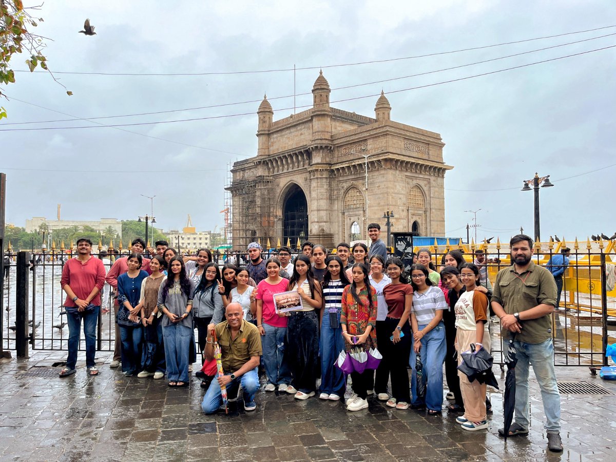 Khaki_Tours's tweet photo. Design meets history! First year college students from the Somaiya School of Design did an #EssentialMumbai tour with us as a part of a college introduction to the fundamentals of design. Our tour with the design students was a splash hit, even on a rainy day!
Highlights included:
- Scottish-Gujarati architectural fusion
- Designs that stand the test of time
- & the ultimate UI vs UX lesson
- The variety of architectural styles in Mumbai.
- A French architect who never existed!
- How good design repeats itself, even after thousands of years.
Ready to uncover more design secrets? Book our #EssentialMumbai tour for your students now! To book a tour, call +91 8828100111 or email hi@khakitours.com.
#DiscoverMumbai #MumbaiHeritageTour #MumbaiOnFoot #MumbaiTourism #ThingsToDoInMumbai #GatewayOfIndia #SomaiyaCollege #DesignStudents