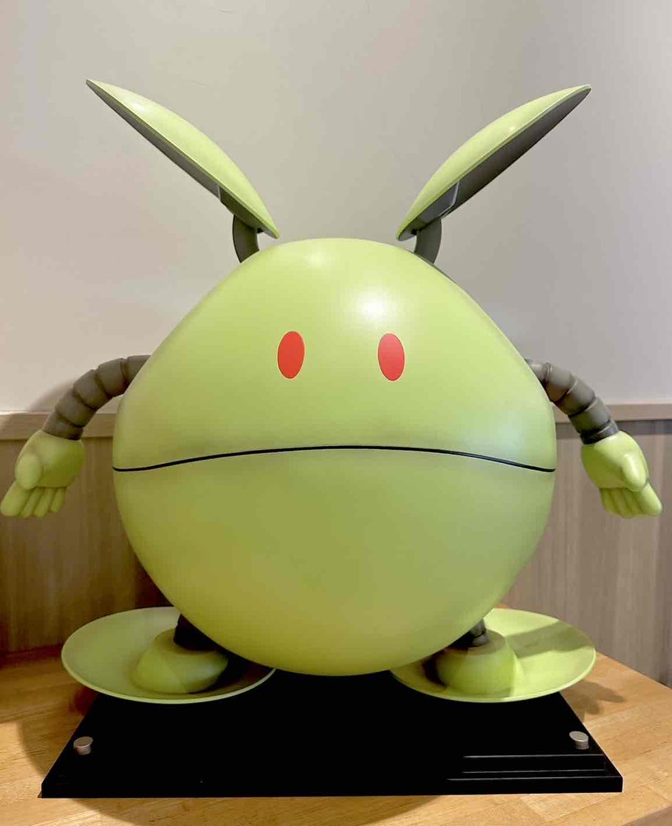 pear_terrace's tweet image. 『GQuuuuuuX』で話題の白いハロ。
いなぎ発信基地ペアテラスには実物大「緑のハロ」がいます!
ファーストガンダム世代にもおすすめ🌱
ガンダムの原点に出会える街、稲城市
※ガンダムグッズも販売しています!
#緑のハロ #ハロ #機動戦士ガンダム #ジークアクス #ペアテラス #GQuuuuuuX