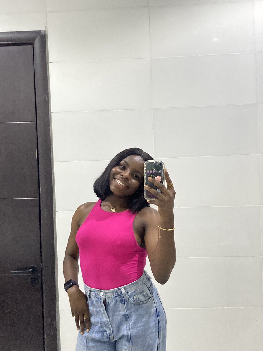 qwineno18's tweet image. Pink isn’t just a color it’s a whole mood💃🏽🌺
Now I know why @lushhairnigeria uses it as their brand color🩷🌸
Good Morning Xtizens 🩷
