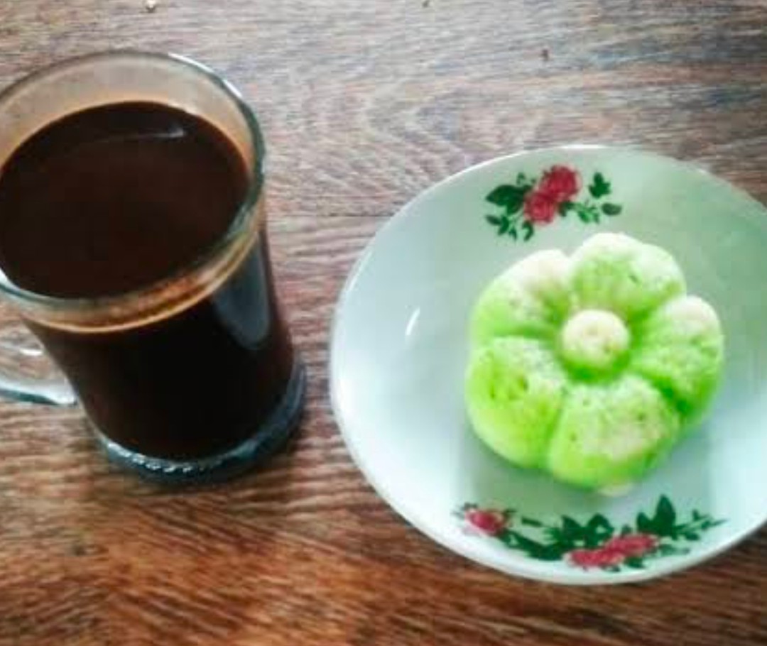 Ketika orang yang kamu cinta bilang; tidak. 
Ya, kamu sabar saja. 
Nanti ketika suasana hatinya sedang nyaman, sedang rileks, cinta kamu pasti dibalas.