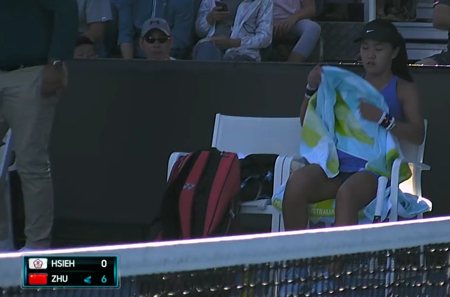 hsieh_n_wong's tweet image. #TBT Su-Wei's 2018 AO singles campaign began with a bagel at the hands of Zhu Lin.
She then bageled Lin back and won, before taking down #3 Muguruza and #26 Radwanska in two epic straight set matches, before succumbing in a nail-biting encounter against 2016 champ Angie Kerber.