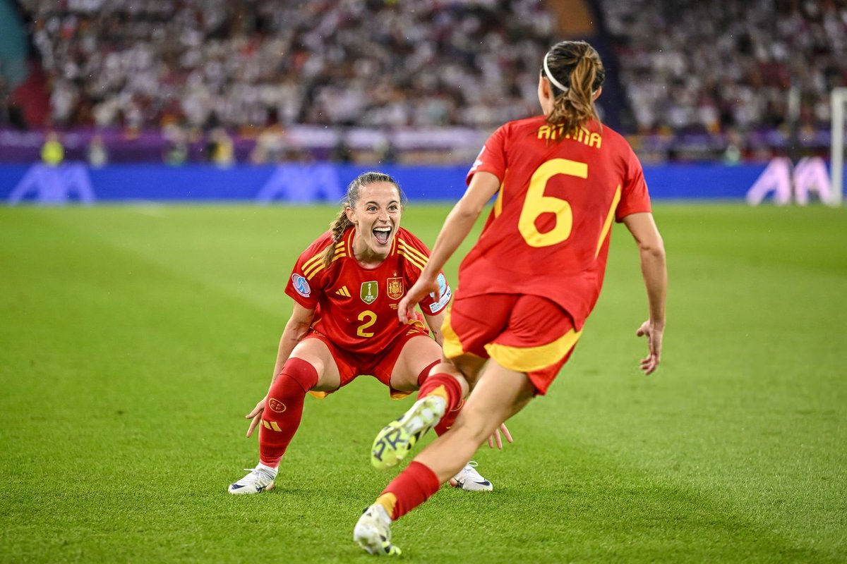 iratividal's tweet image. Son tan buenas todas que hablamos muy poquito del partidazo de ayer de Ona Batlle.