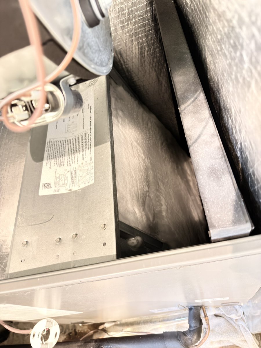 nickbakeddesign's tweet image. AC in the new house stopped working and the house was like an oven.
Got quoted $1250 to open the side panels on the outside AC units and clean the coils, check the HVAC system inside the house (not repair)
So, I did some search and used AI to do it myself.