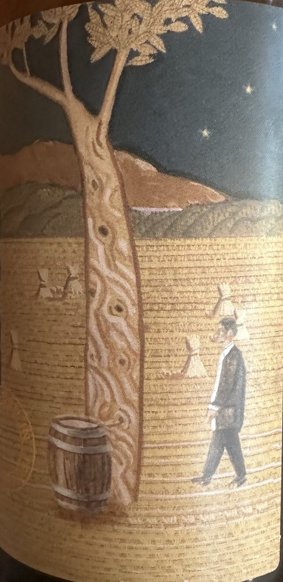 FotisKokotos's tweet image. Φτάσαμε τις 1136 #GreekBeers με την υπέροχη Porter της μικροζυθοποιίας Ευρυτανίας «Carpinus» με το ζυθοποιείο στο Καρπενήσι (Νίκος και Κώστας Αντωνόπουλος). Το όνομά της προέρχεται από το δένδρο «Γαύρος» (carpinus betulus) που φύεται στην περιοχή. Στηρίξτε τοπικούς παραγωγούς!