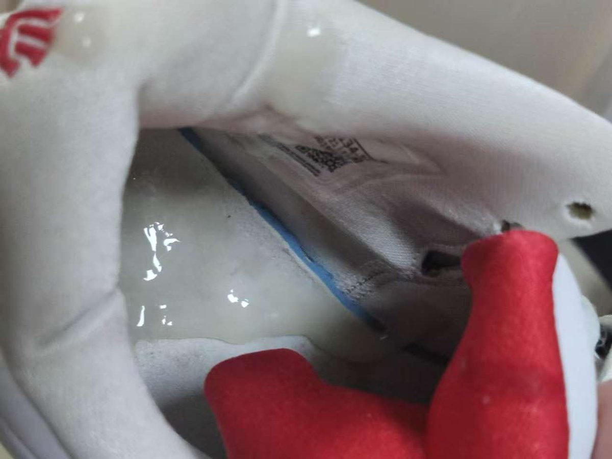 欧文球鞋里的精多吗？
哪条🐶来吃