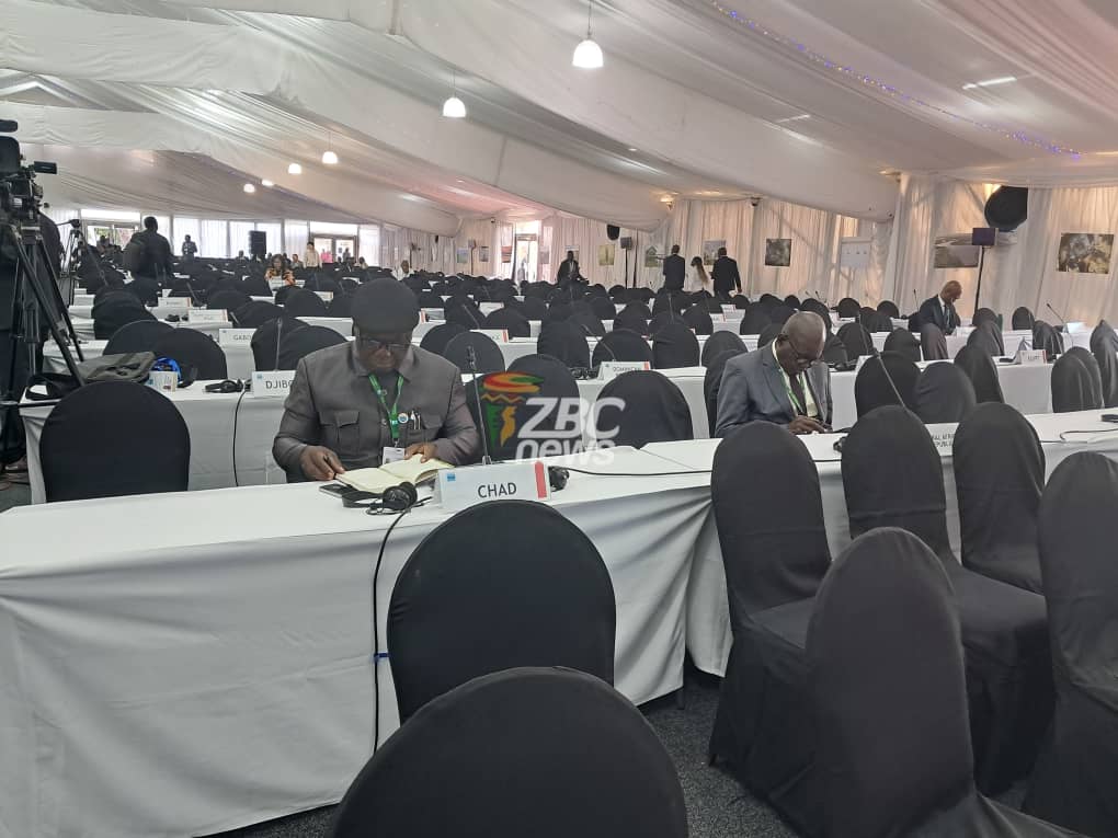TinotendaGacha1's tweet image. Today marks a historic moment as President Emmerson Mnangagwa officially opens the 15th #COP15 Ramsar Convention in breathtaking Victoria Falls the first time in 55 years a Head of State has opened the summit! With delegates from 172 countries gathered under the theme…