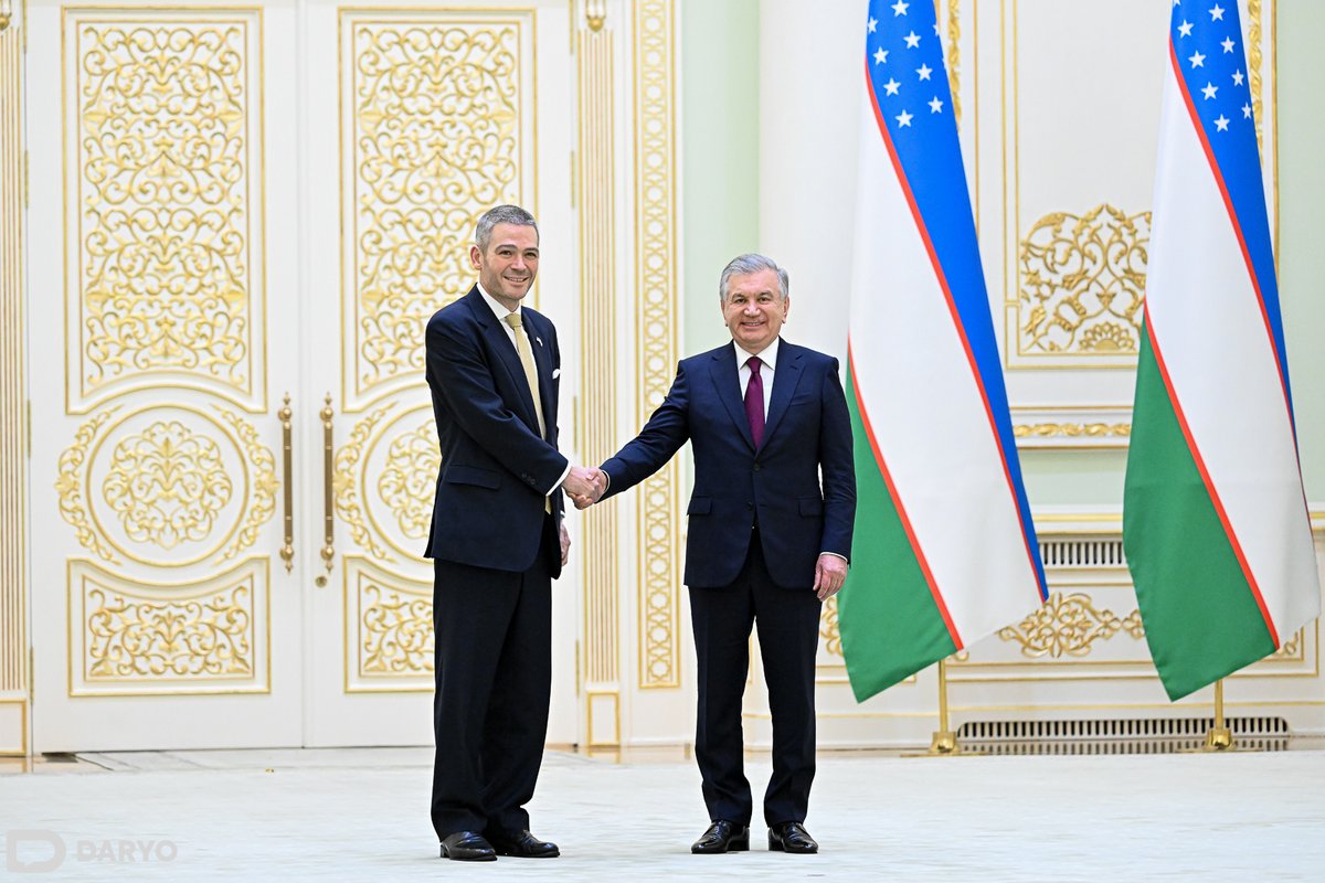 Shavkat Miromonovich, tavallud kuningiz bilan tabriklayman! Sizga sog’liq, yurtingizga esa farovonlik va tinchlik tilayman. O’zbekiston-Britaniya do’stligi bardavom bo’lsin. 🇺🇿🤝🇬🇧